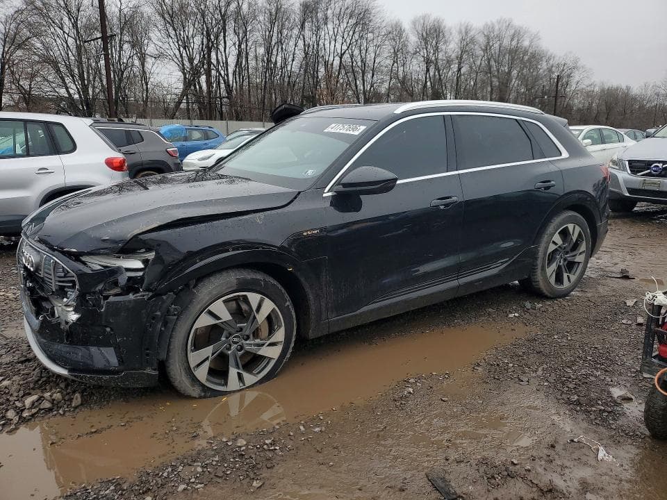 2022 AUDI E-TRON PREMIUM - 1