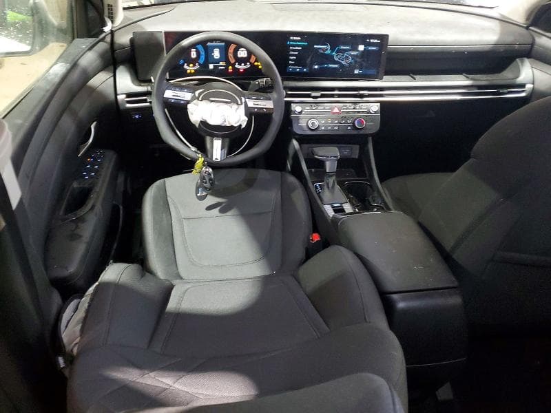 2025 HYUNDAI TUCSON SE 8