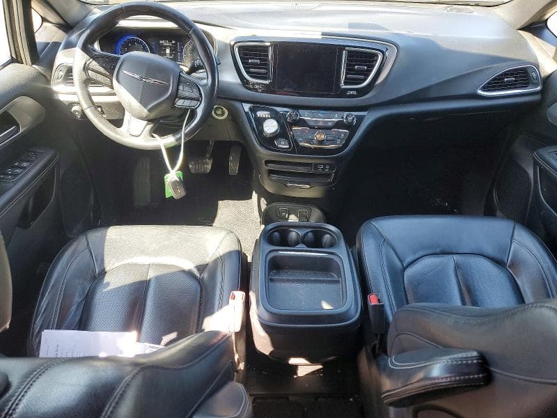 2019 CHRYSLER PACIFICA TOURING L 8