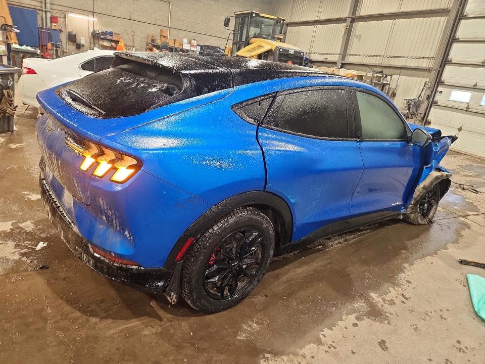 2025 FORD MUSTANG MACH-E PREMIUM 3