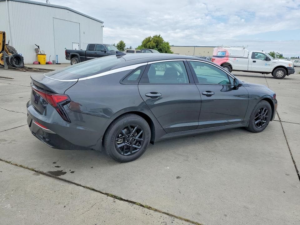 2025 KIA K5 LXS 3