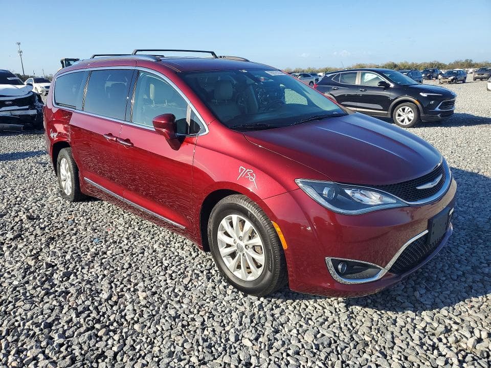 2018 CHRYSLER PACIFICA TOURING L 4