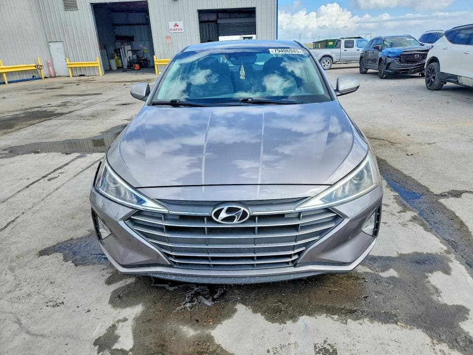 2020 HYUNDAI ELANTRA SEL 5