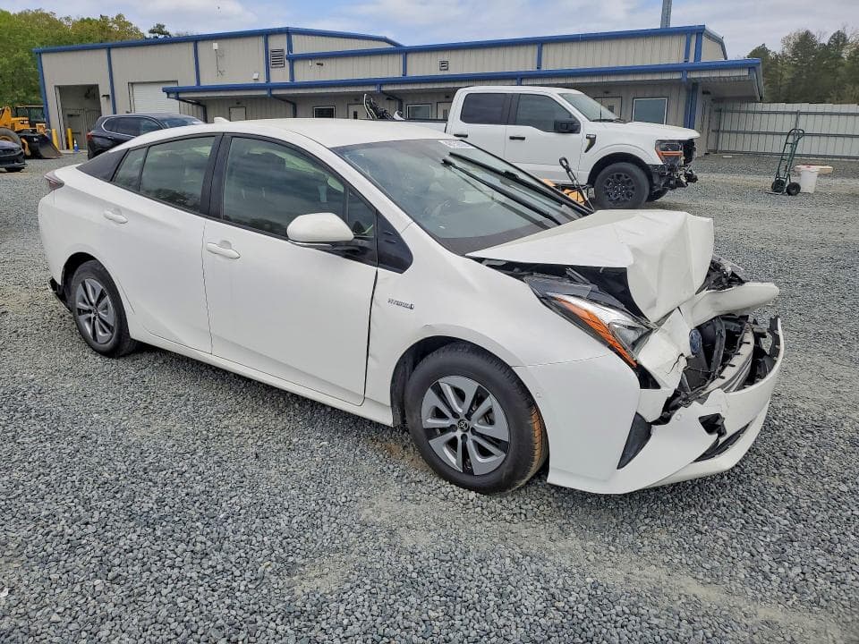 2018 TOYOTA PRIUS TWO 4