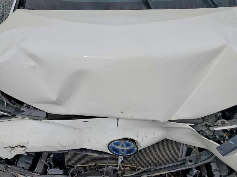 2018 TOYOTA PRIUS TWO 11
