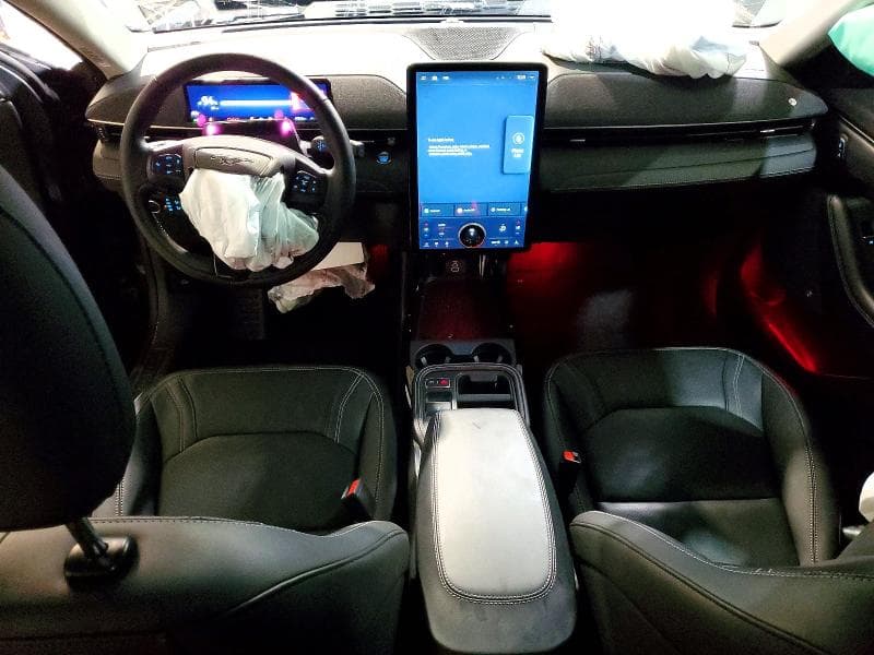 2025 FORD MUSTANG MACH-E PREMIUM 8
