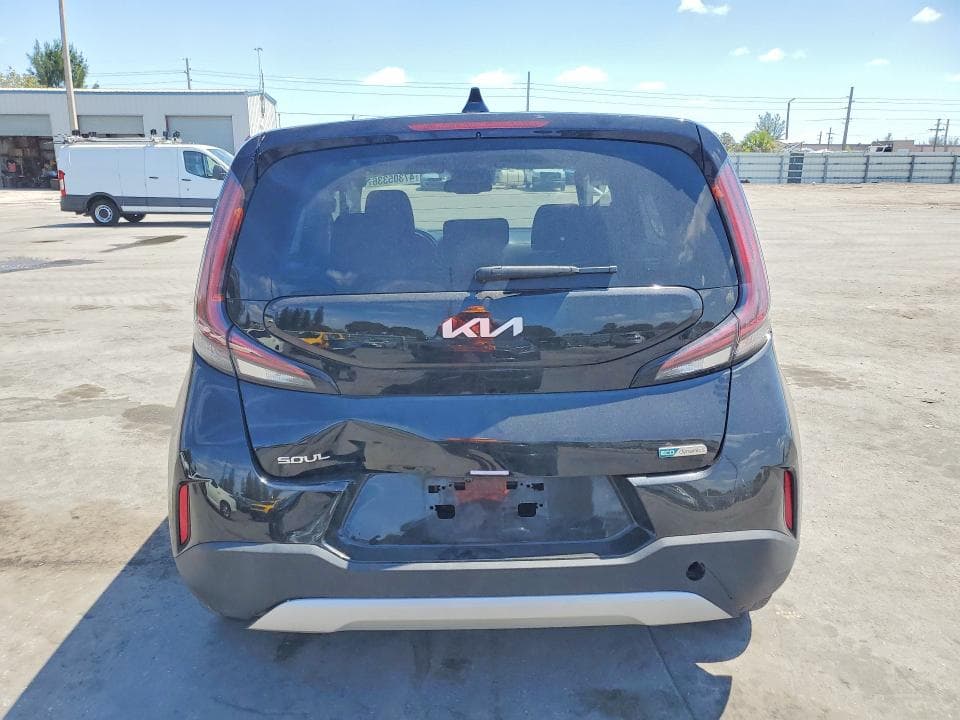 2023 KIA SOUL EX 6