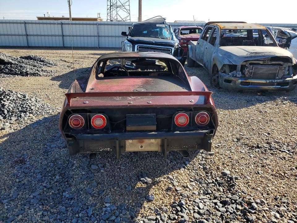 1976 CHEVROLET CORVETTE 6