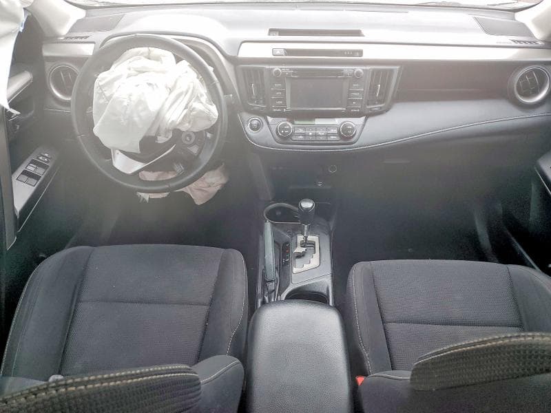 2018 TOYOTA RAV4 XLE 8