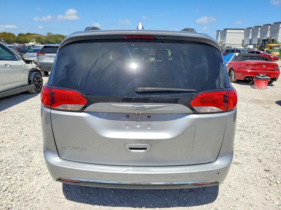 2018 CHRYSLER PACIFICA TOURING L 6