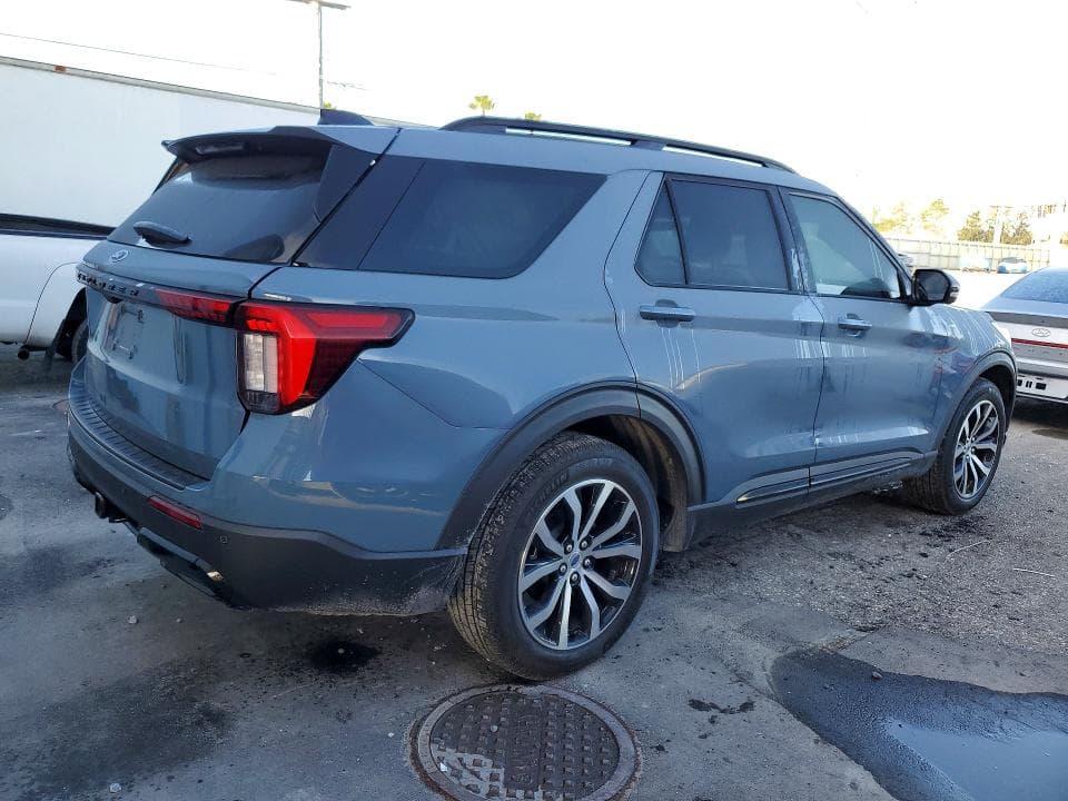 2025 FORD EXPLORER ST-LINE 3
