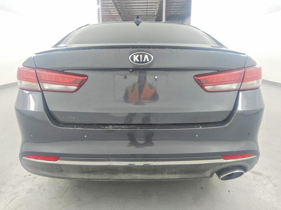 2018 KIA OPTIMA S 6