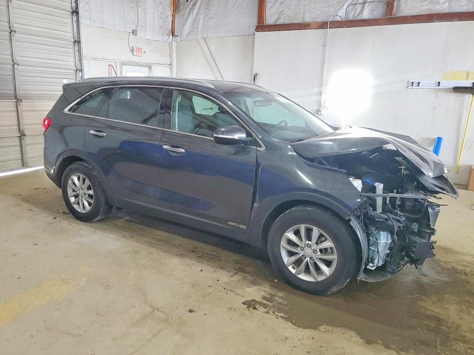 2017 KIA SORENTO LX V6 4