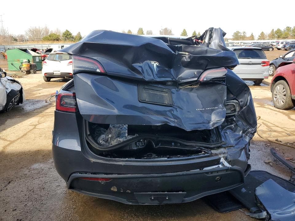 2023 TESLA MODEL Y 6