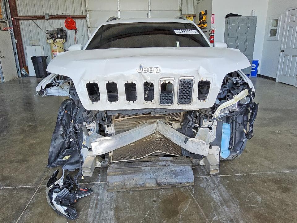 2019 JEEP CHEROKEE LATITUDE 5