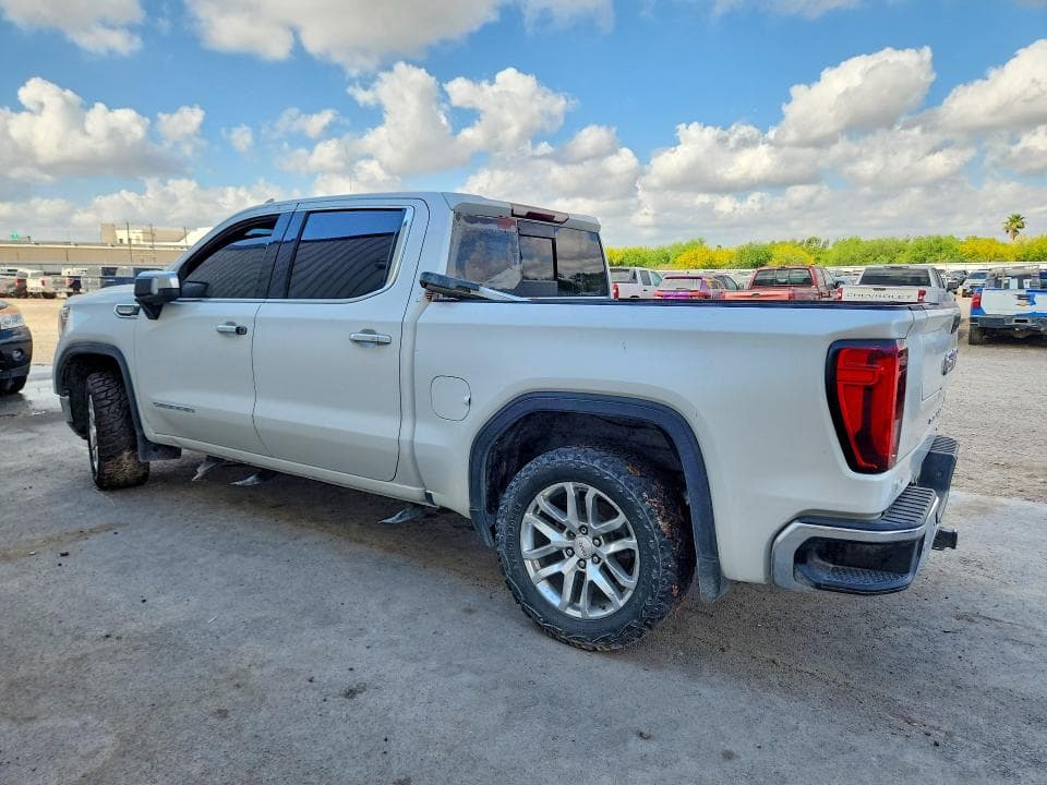 2022 GMC SIERRA C1500 SLT 2
