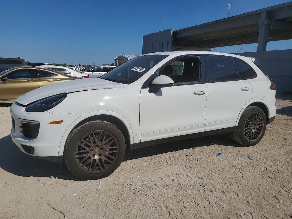 2017 PORSCHE CAYENNE - 1