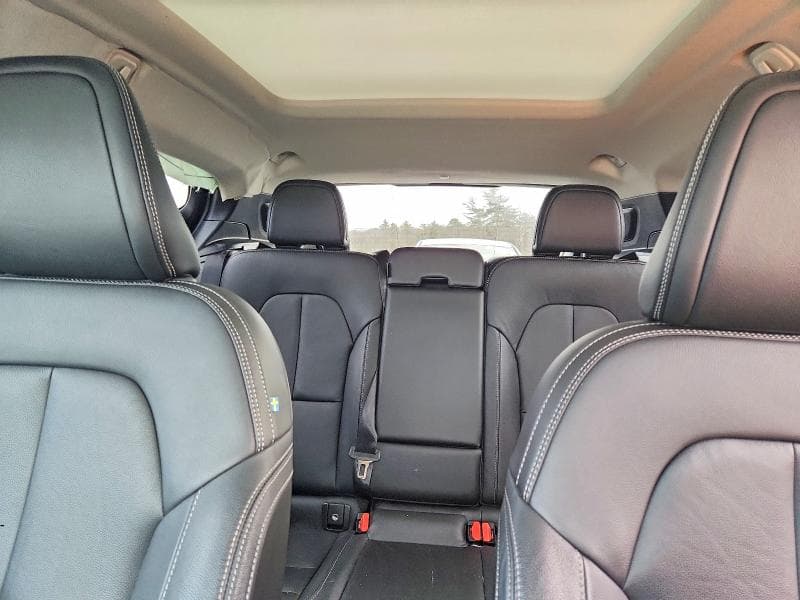 2020 VOLVO XC40 T5 MOMENTUM 10