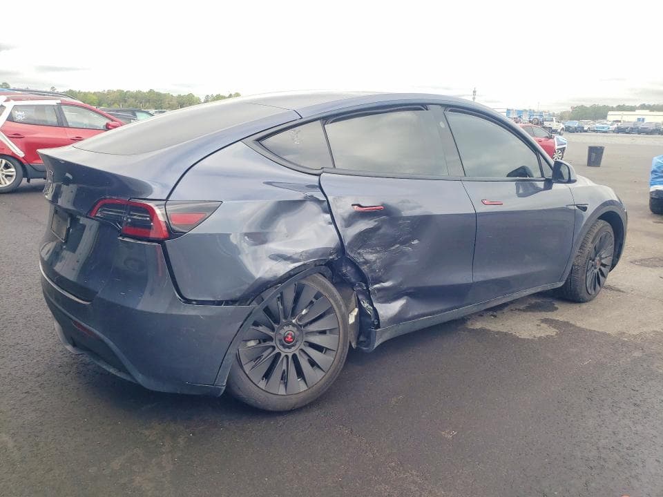 2023 TESLA MODEL Y 3