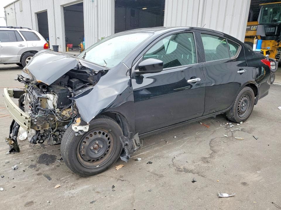 2019 NISSAN VERSA SV - 1