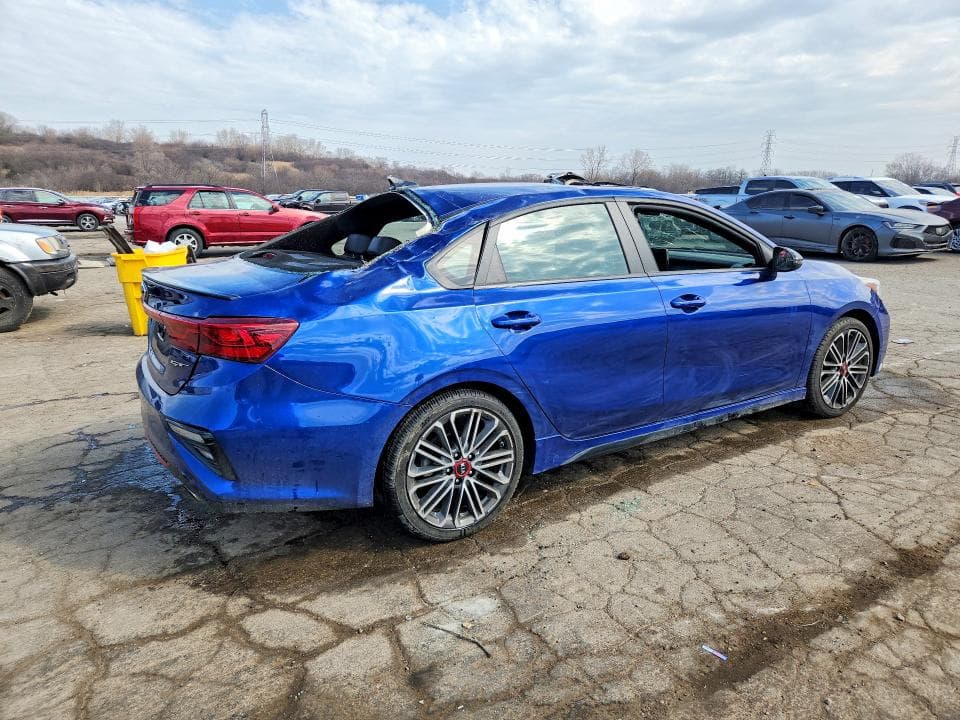 2021 KIA FORTE GT 3