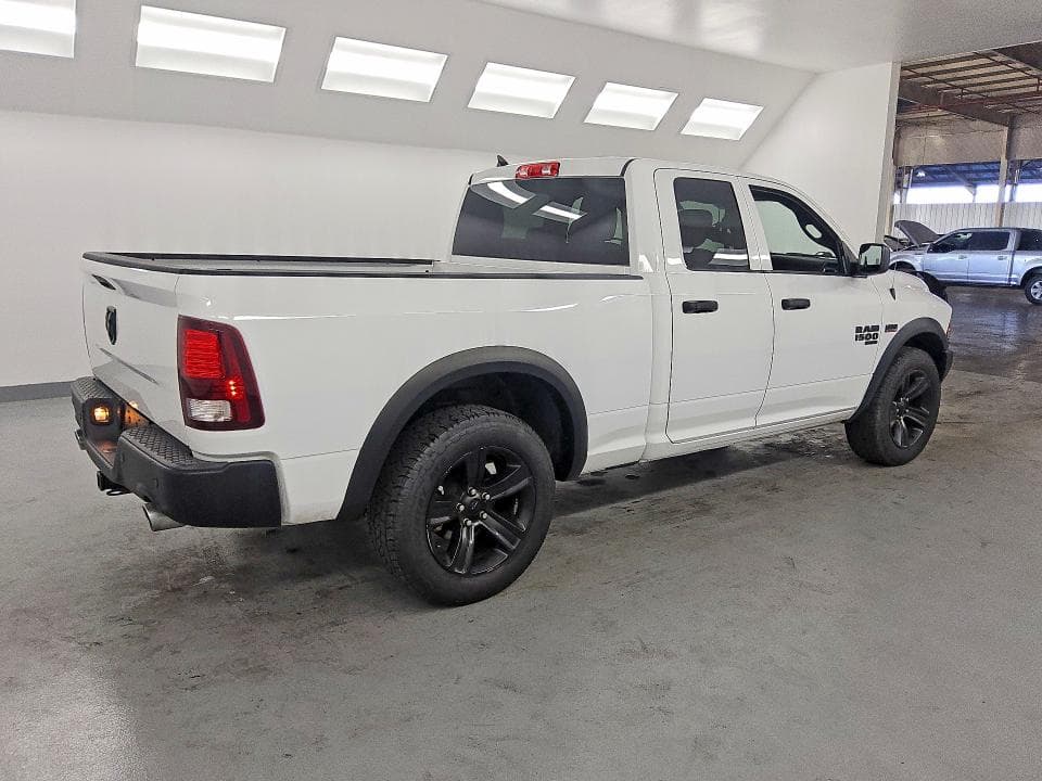 2021 RAM 1500 CLASSIC SLT 3