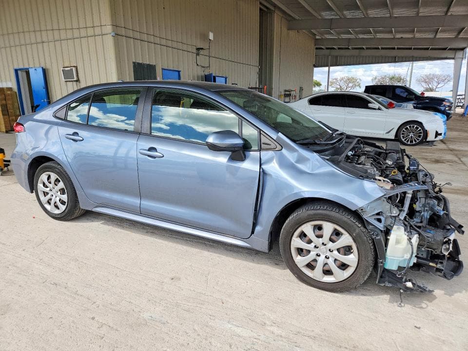 2022 TOYOTA COROLLA LE 4