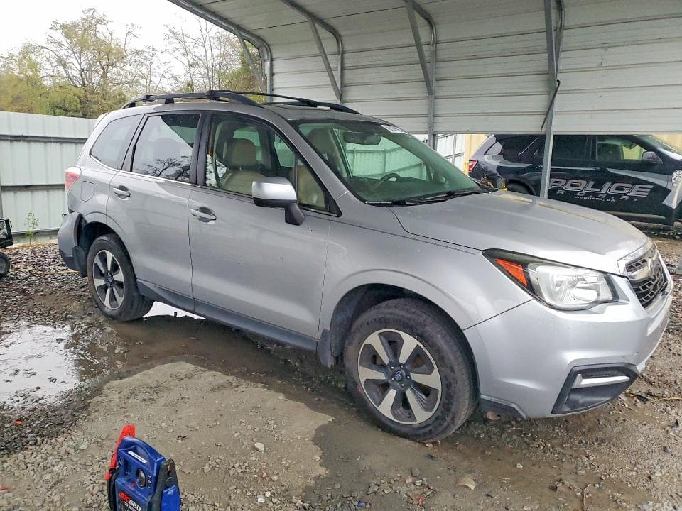 2017 SUBARU FORESTER 2.5I LIMITED 4