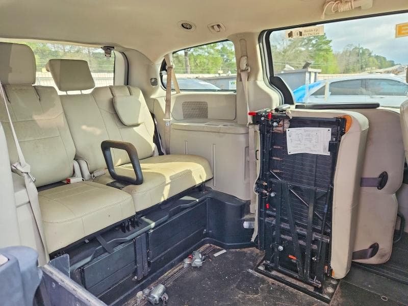 2019 DODGE GRAND CARAVAN SE 11