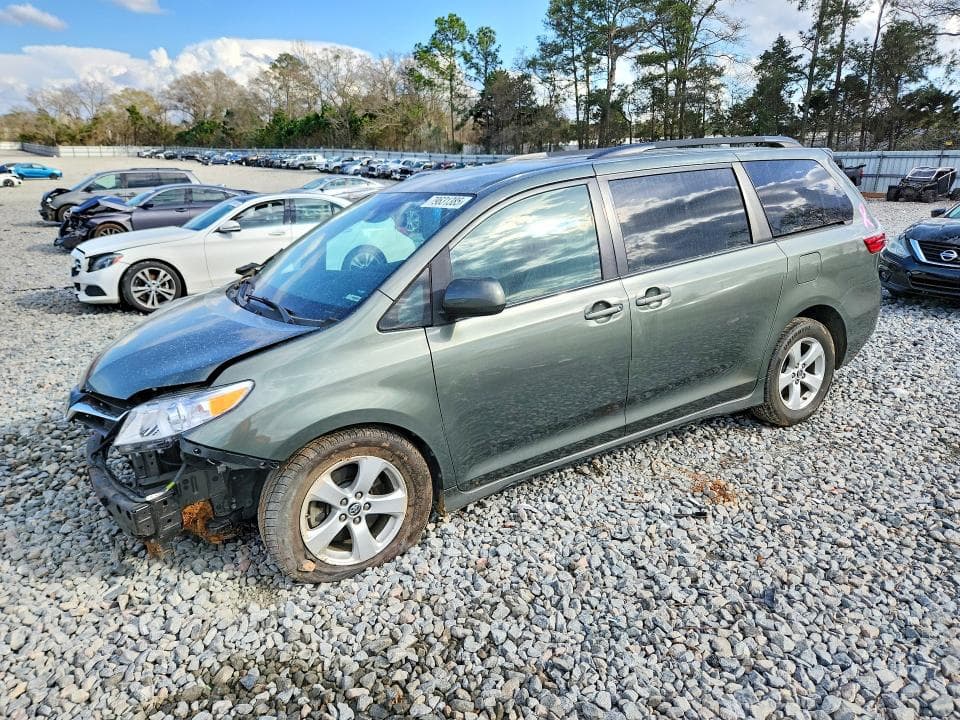 2020 TOYOTA SIENNA LE 8-PASSENGER - 1