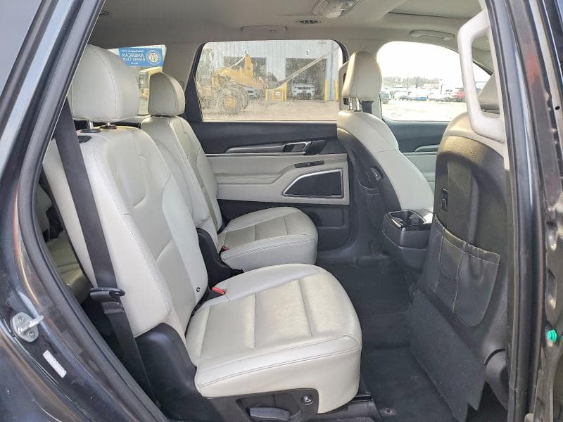 2020 KIA TELLURIDE S 11