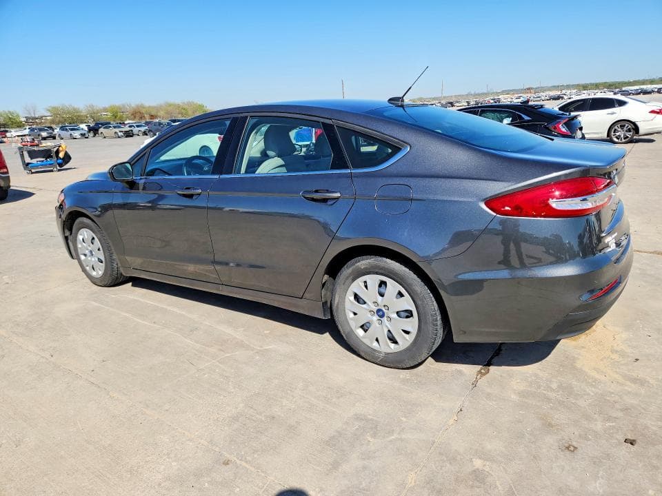 2019 FORD FUSION S 2