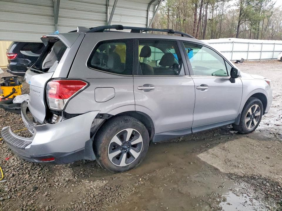 2017 SUBARU FORESTER 2.5I LIMITED 3