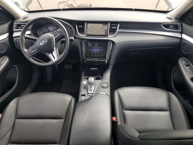 2021 INFINITI QX50 ESSENTIAL 8