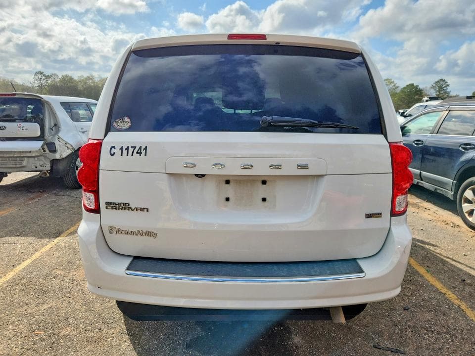 2019 DODGE GRAND CARAVAN SE 6