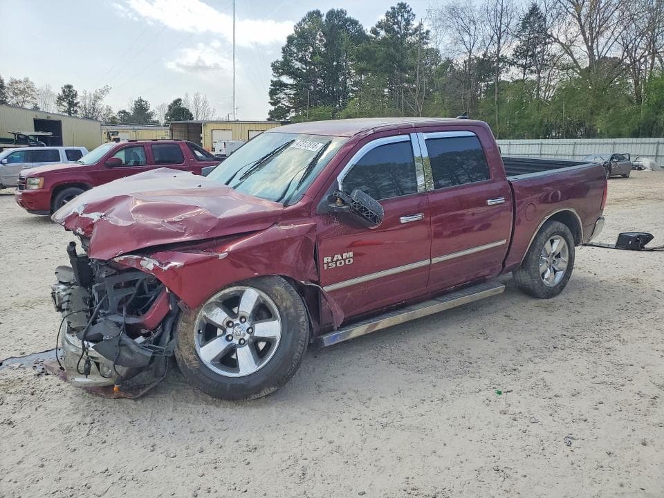 2018 RAM 1500 SLT - 1