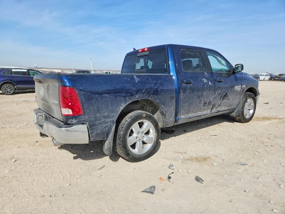 2019 RAM 1500 CLASSIC SLT 3