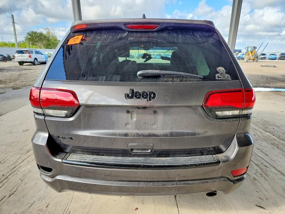2018 JEEP GRAND CHEROKEE LAREDO 6