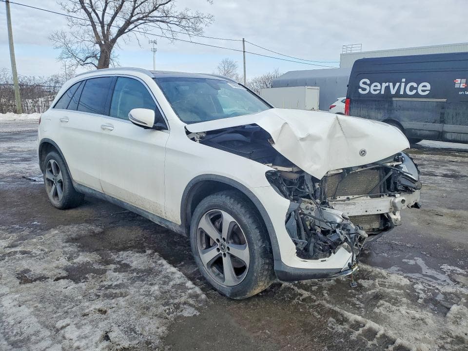 2018 MERCEDES BENZ GLC 300 4MATIC 4