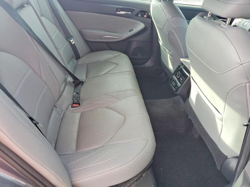 2019 TOYOTA AVALON HYBRID LIMITED 10