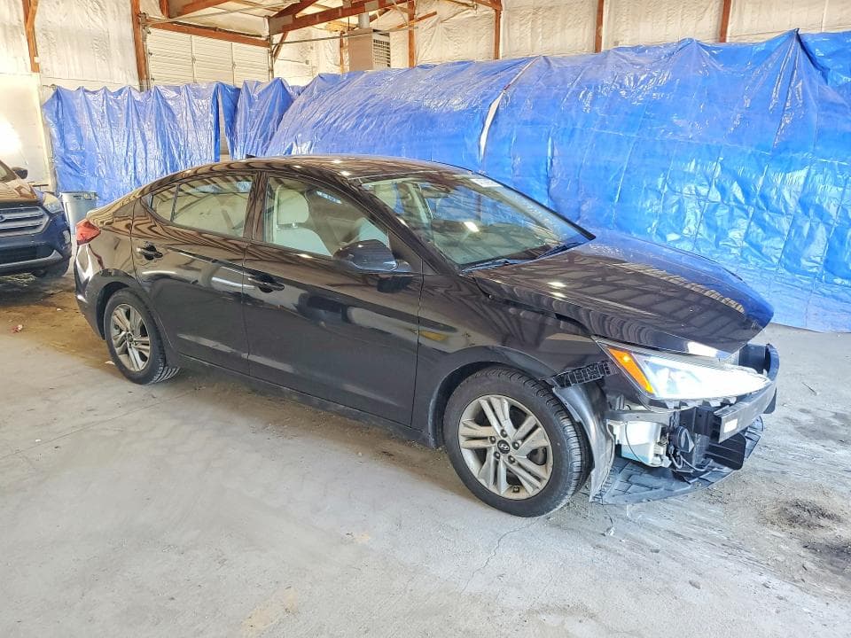 2020 HYUNDAI ELANTRA SEL 4