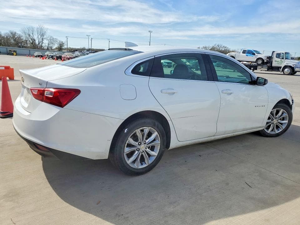 2023 CHEVROLET MALIBU LT 3
