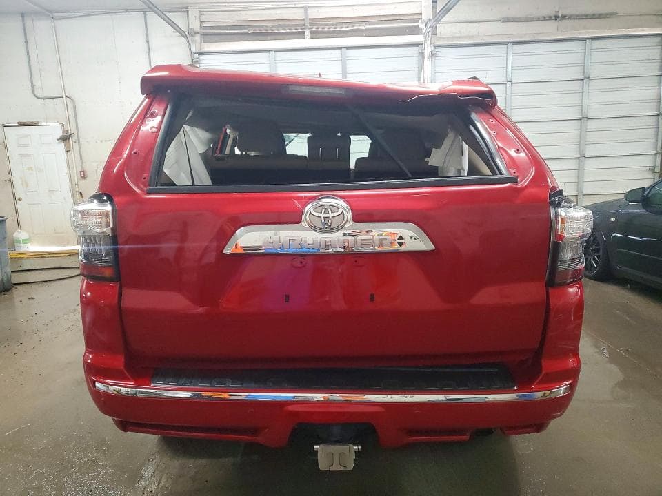2018 TOYOTA 4RUNNER LIMITED 6