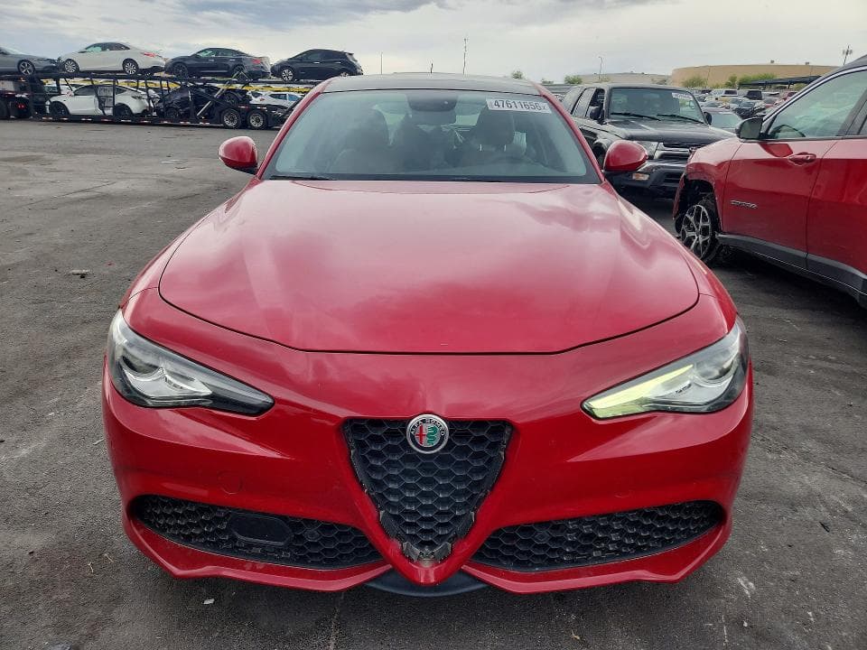 2018 ALFA ROMEO GIULIA TI Q4 5
