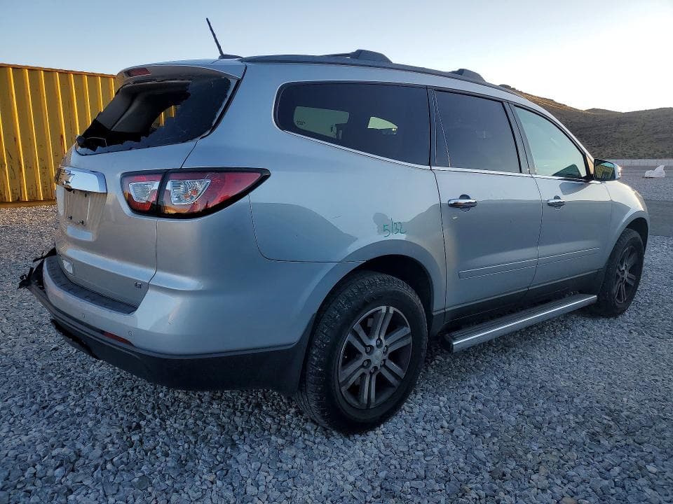 2017 CHEVROLET TRAVERSE LT 3