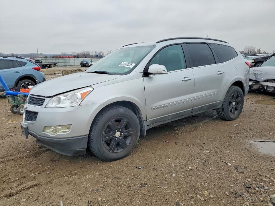 2009 CHEVROLET TRAVERSE - 1