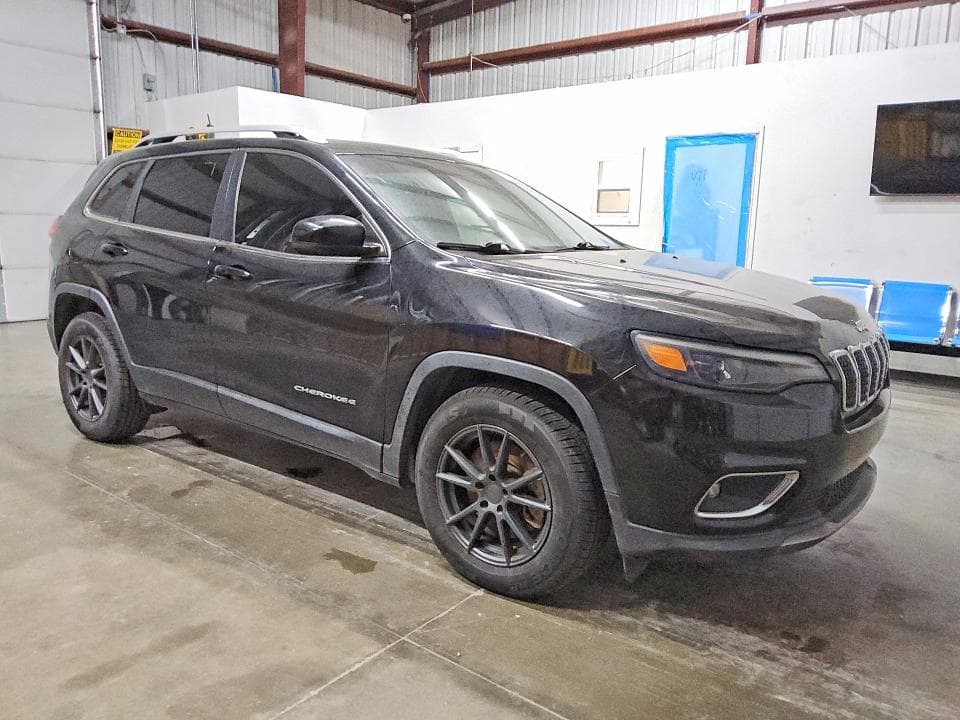 2019 JEEP CHEROKEE LIMITED 4