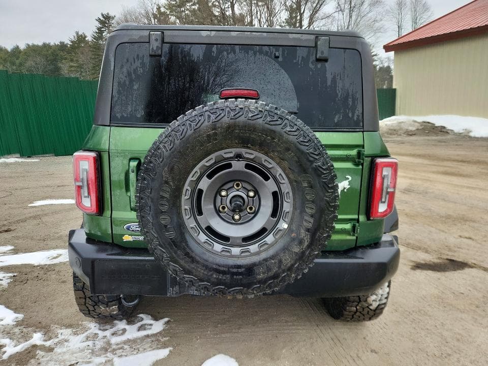 2024 FORD BRONCO OUTER BANKS 6