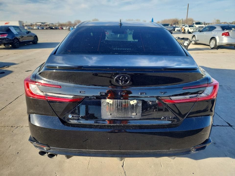 2025 TOYOTA CAMRY XSE 6