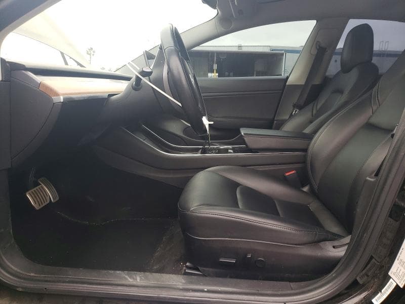 2018 TESLA MODEL 3 7